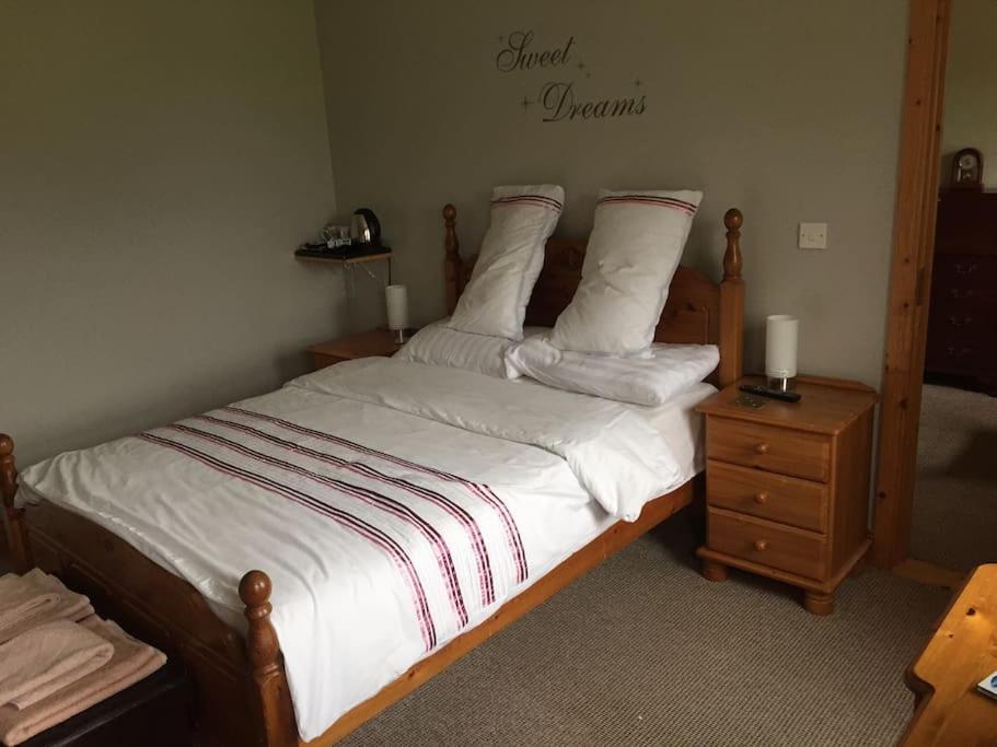 Fermanagh Lakeside Self Catering Corranny Екстериор снимка